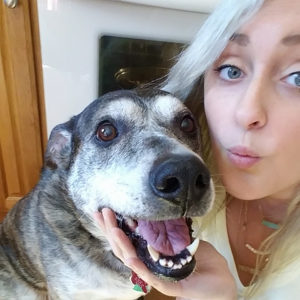 Meet your Posher, Cassie